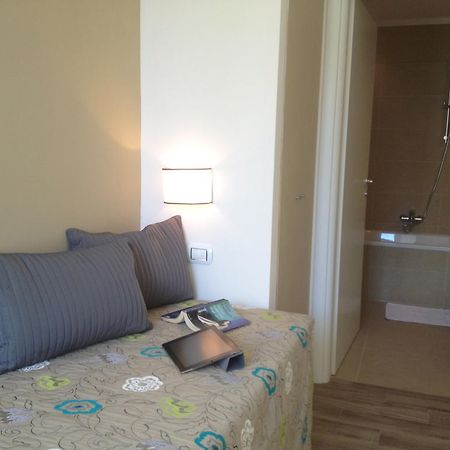 Cavour Forum Suites Roma Habitación foto